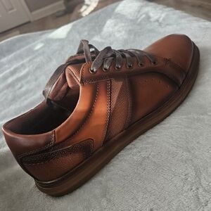 Mens 11.5 casual leather shoes
